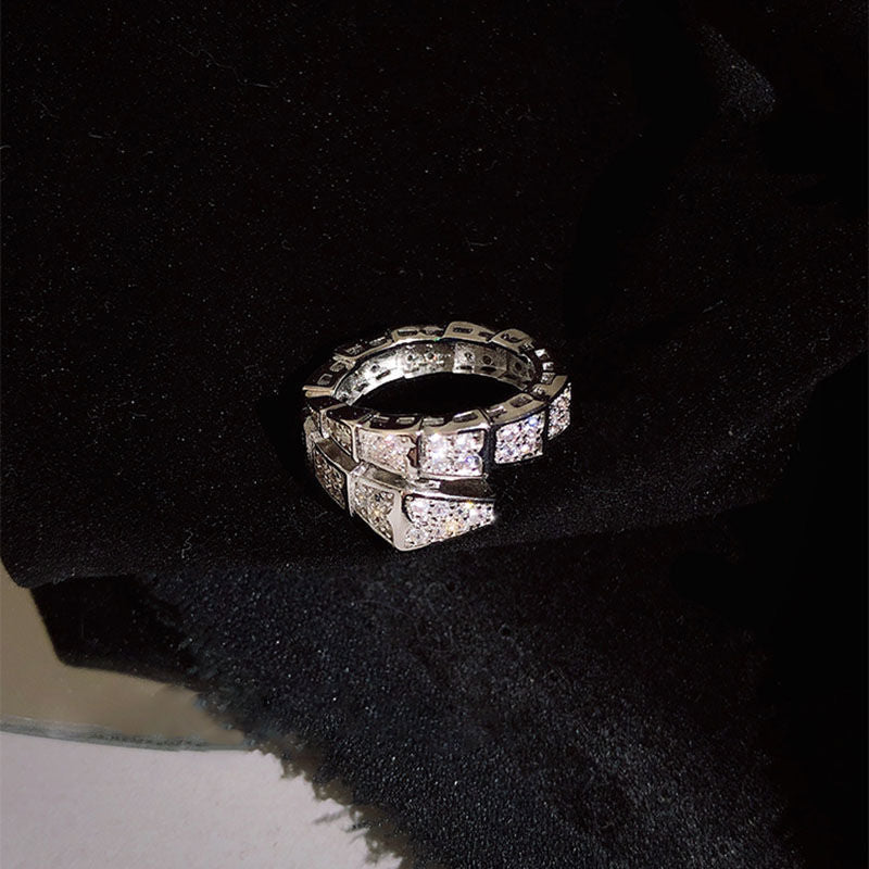 Drakonischer Zirkonia Ring